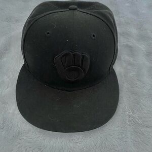 New Era Black Baseball Milwaukee Brewers Cap